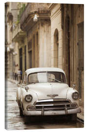 Canvas print  Vintage car in Havana - Walter Bibikow